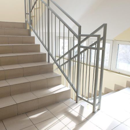 Red Apartment Вроцлав Екстериор снимка