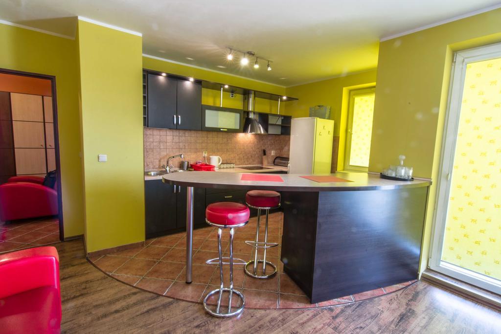 Red Apartment Вроцлав Стая снимка