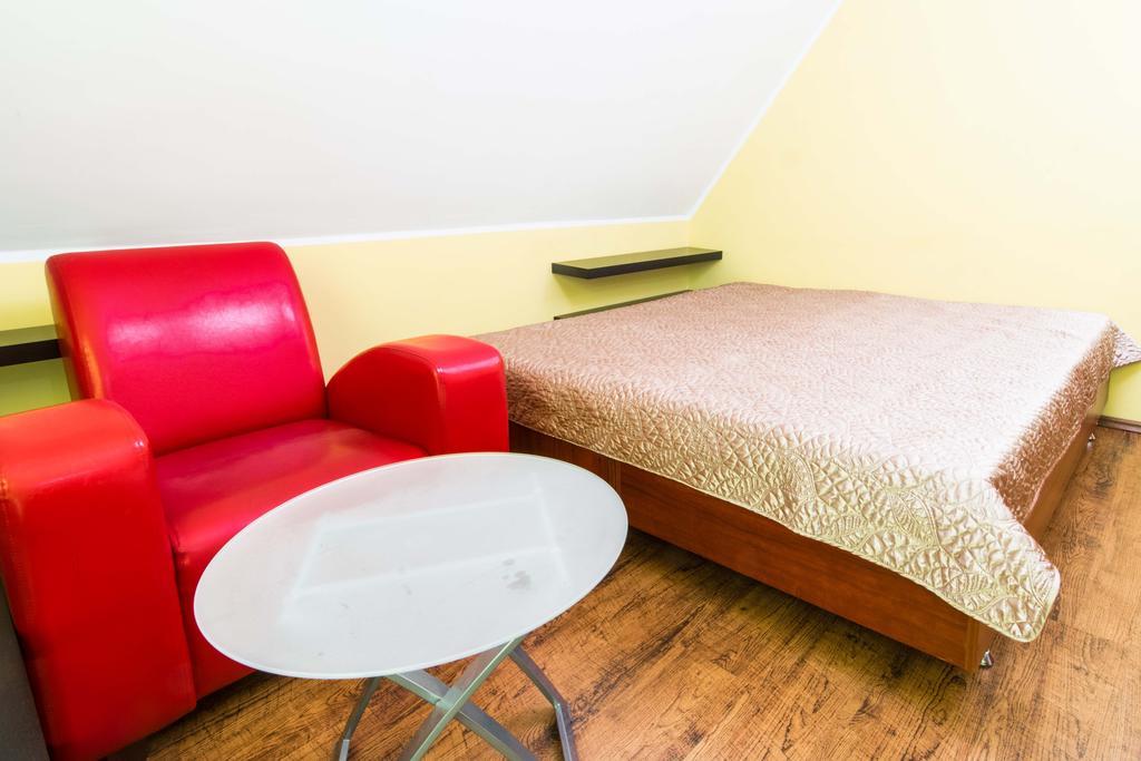 Red Apartment Вроцлав Стая снимка